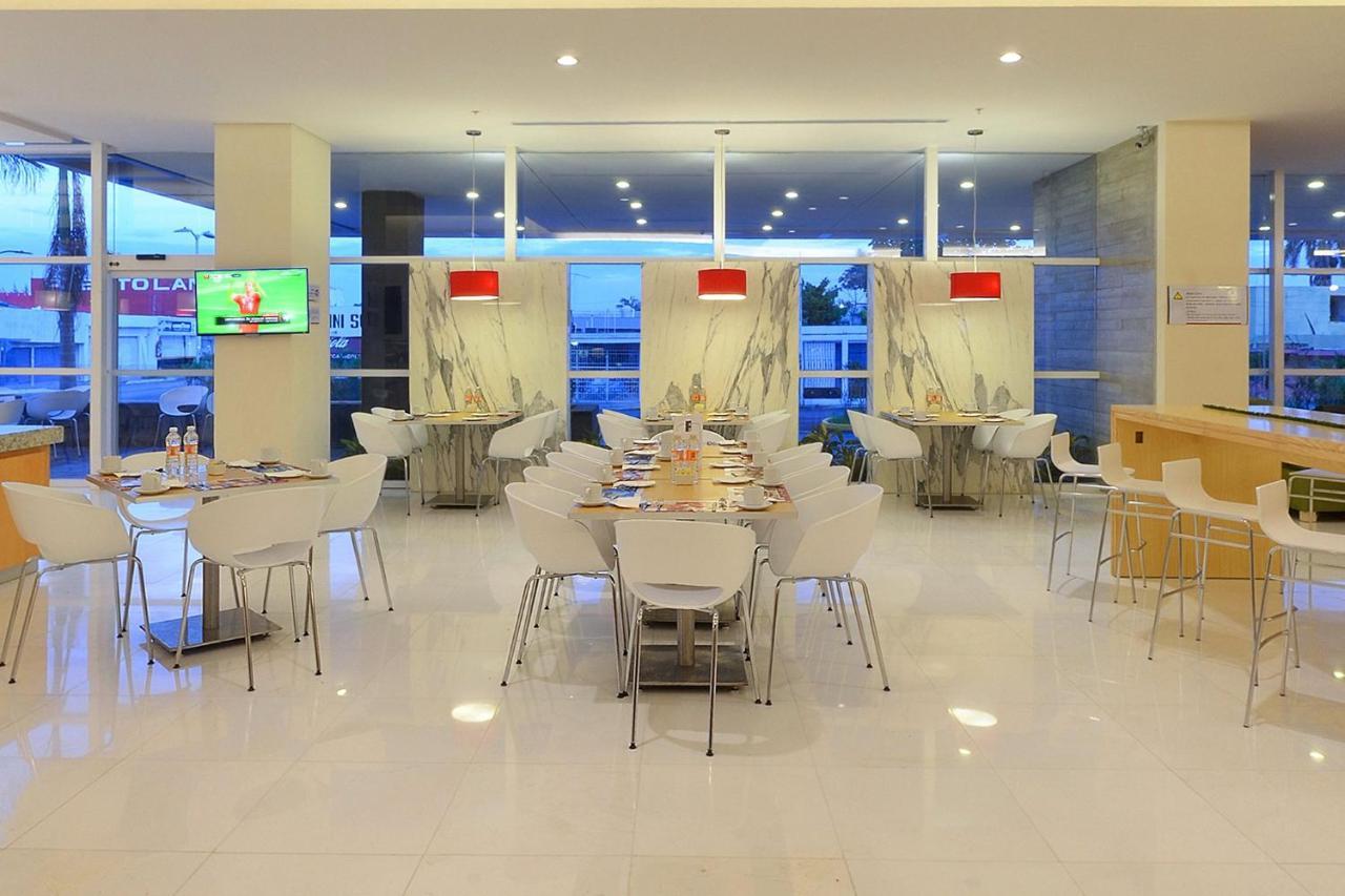 Fiesta Inn צ'טומאל מראה חיצוני תמונה